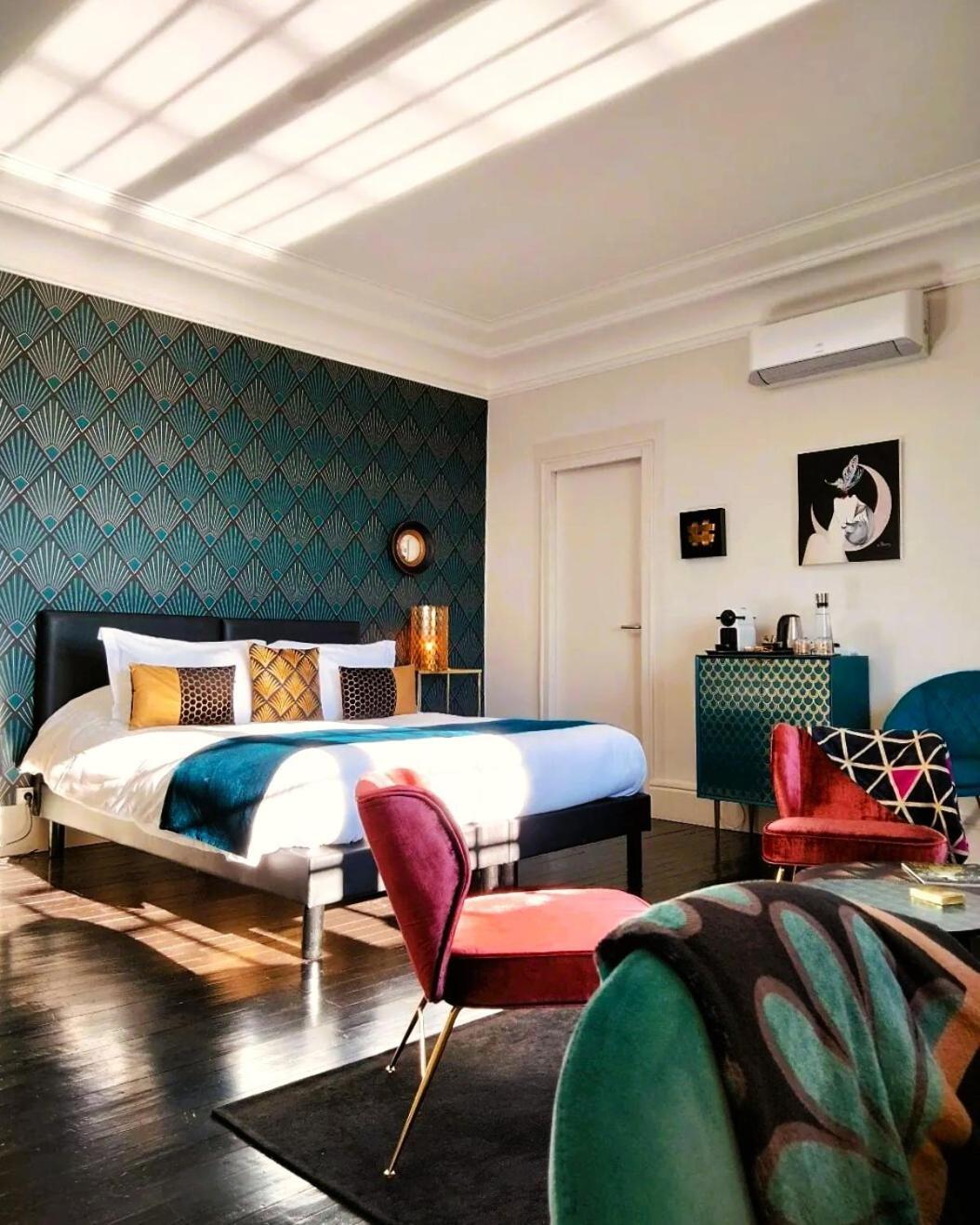 アジャン クアンド ラ ヴィル ドルト Bed & Breakfast エクステリア 写真