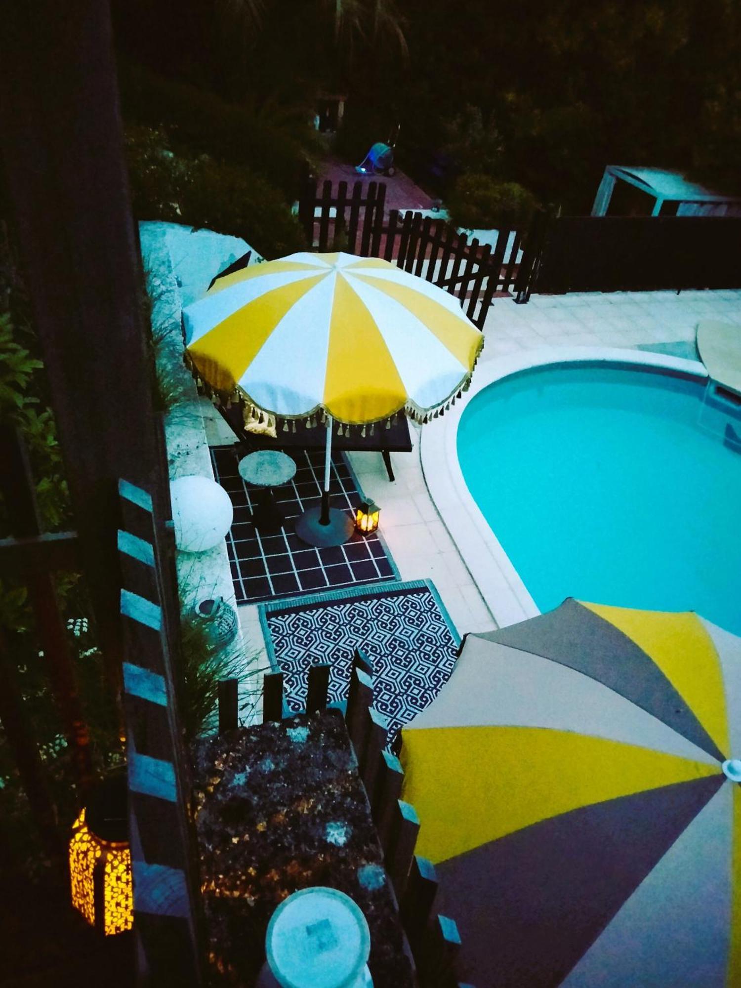 アジャン クアンド ラ ヴィル ドルト Bed & Breakfast エクステリア 写真